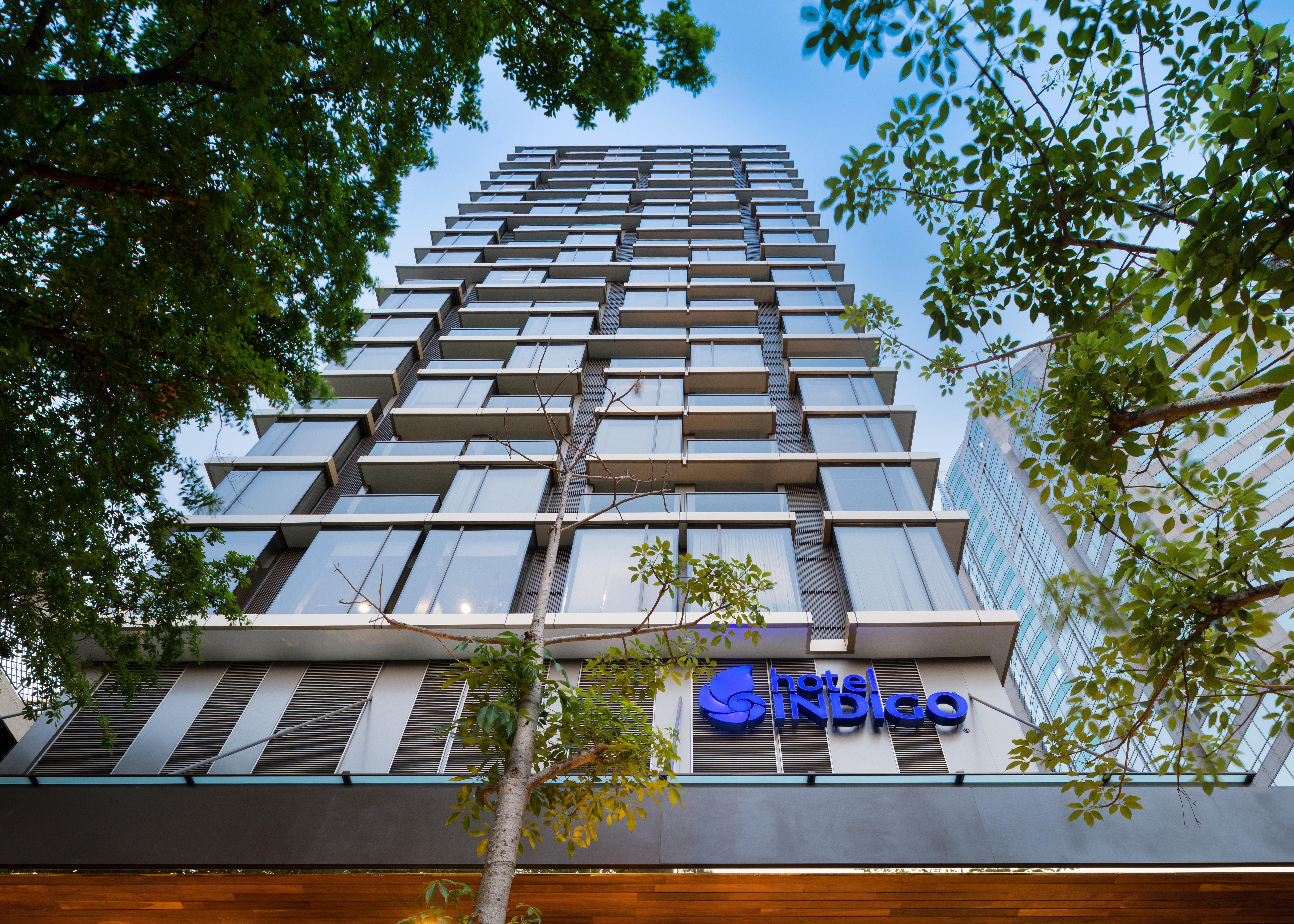 Hotel Indigo Bangkok Wireless Road, An Ihg Hotel Exterior photo